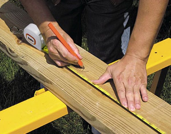TAPE MEASURE